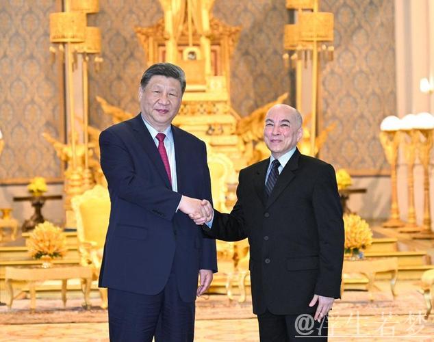 习近平会见柬埔寨国王西哈莫尼 习近平会见柬埔寨国王西哈莫尼